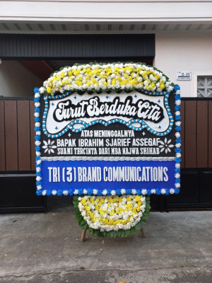 Papan Bunga Duka di Tekarang